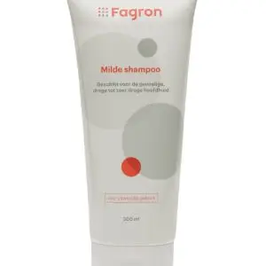 Zachte, parfumvrije shampoo voor gevoelige hoofdhuid die reinigt, kalmeert en hydrateert zonder irritatie.